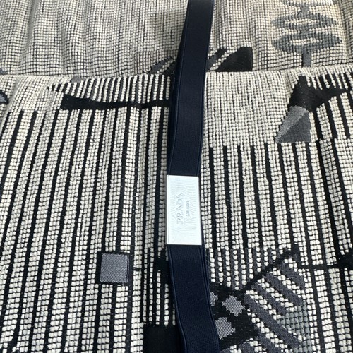 Auth prada original logo - original,
